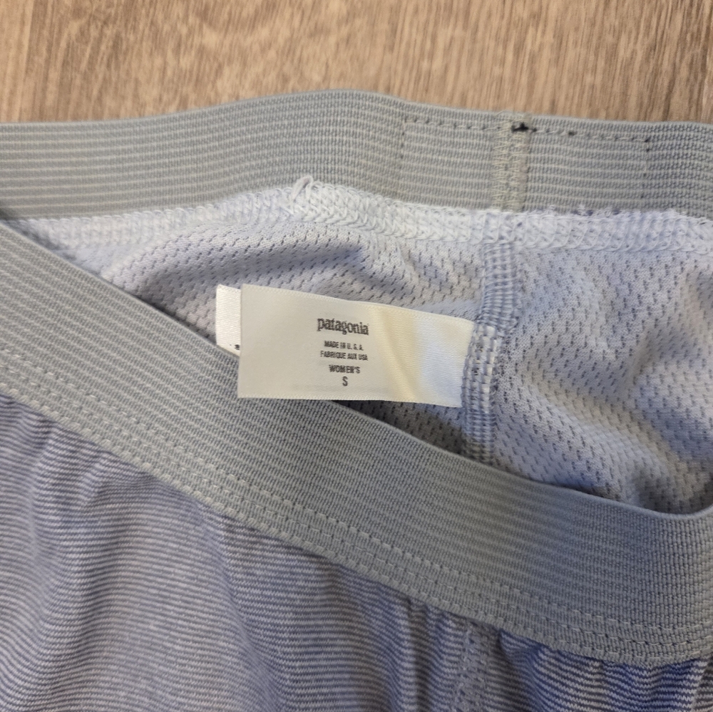 Patagonia Light Gray Performance Base Layer - image 3